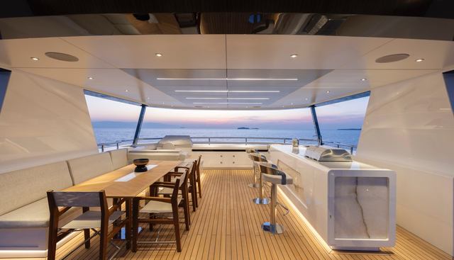 BEE EXPLORER YACHT yacht for sale 3