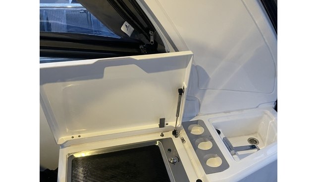 Vortex yacht for sale 12