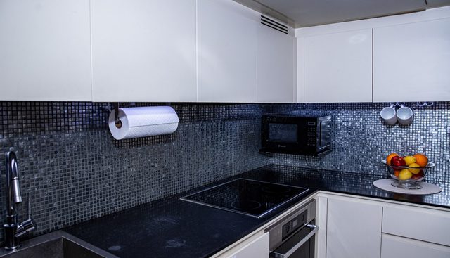 Dorothy Ann yacht for sale 10