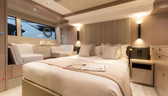 4532656 yacht for sale 30