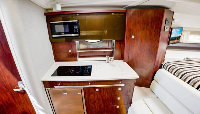 Gettin TrashY yacht for sale 27