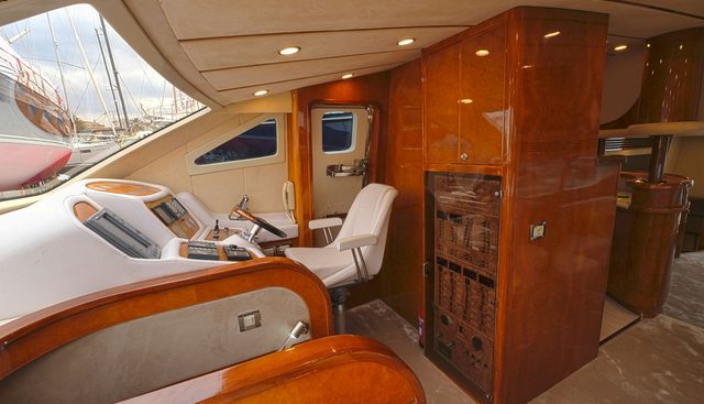 MA BELLA yacht for sale 10