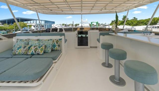 DIRT POOR yacht for sale 14