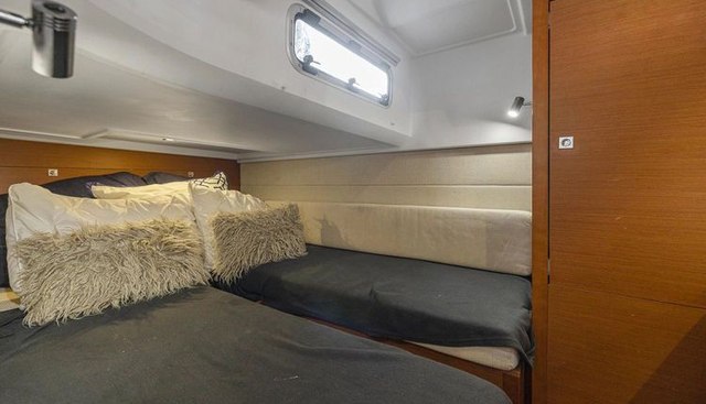 OUR TRADE yacht for sale 40