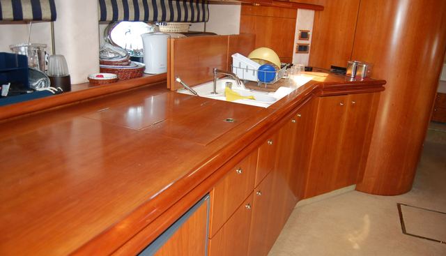 BRICIOLA yacht for sale 19