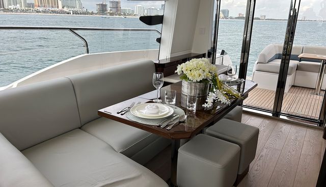 FAIRLINE SQUADRON yacht for sale 7