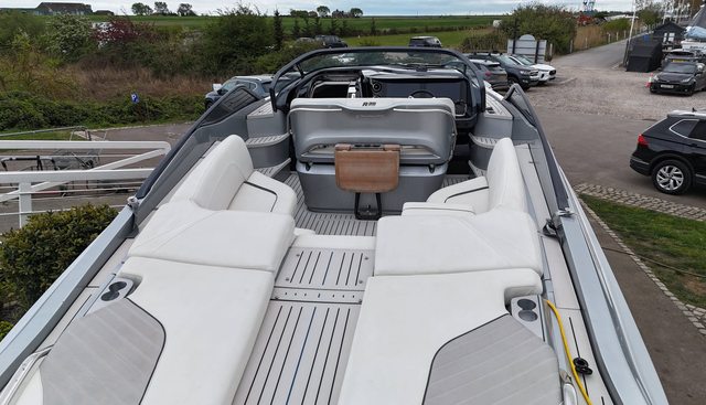 noname yacht for sale 5