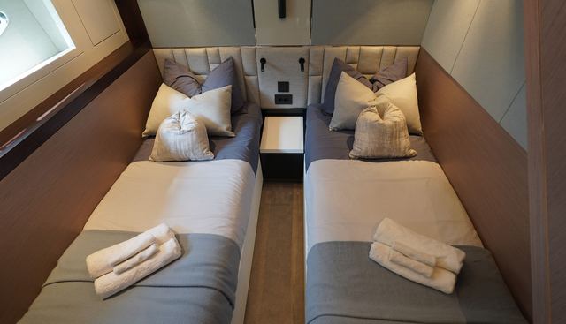 21793 yacht for sale 29
