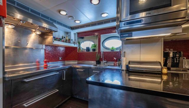 PALMER JOHNSON 150 yacht for sale 28
