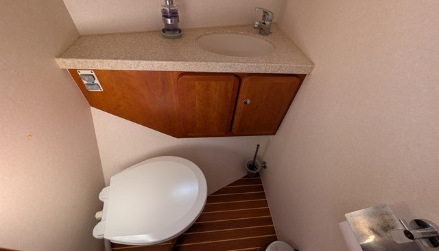 Lady Emily yacht for sale 29