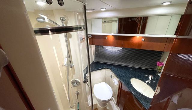 DRAGONFLY yacht for sale 30