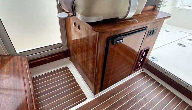 noname yacht for sale 15