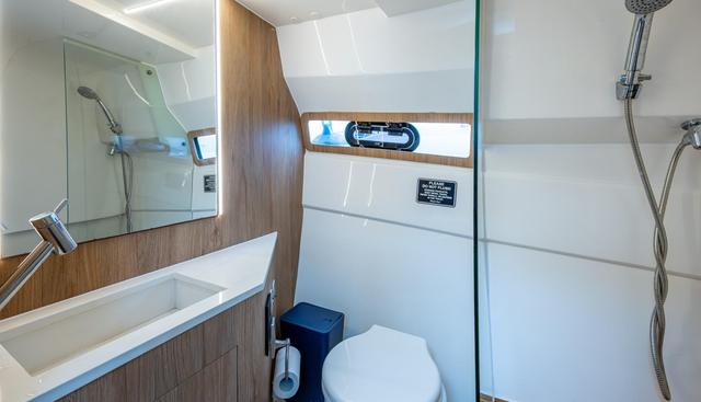 XURU yacht for sale 28