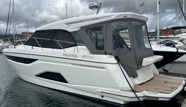 Folly Five yacht for sale 7