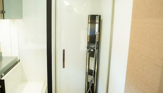 BACK STAGE yacht for sale 27