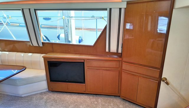 Thrill a Minute III yacht for sale 48