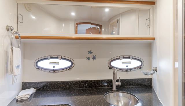 IB Cruisin yacht for sale 32