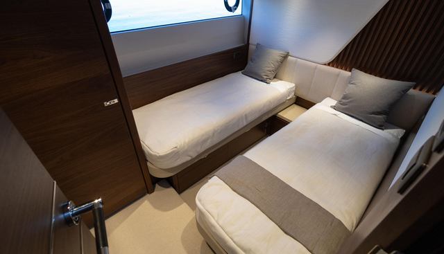 PNY72079 yacht for sale 30