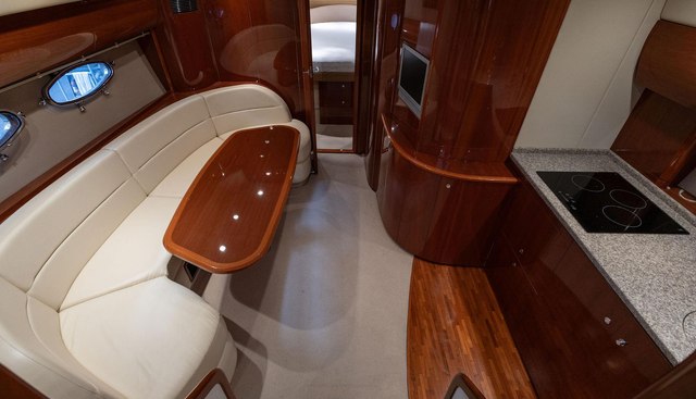 Flinga yacht for sale 18