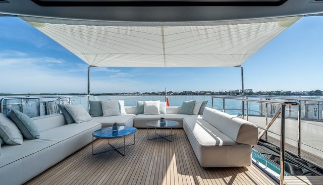 LA LUNA yacht for sale 3