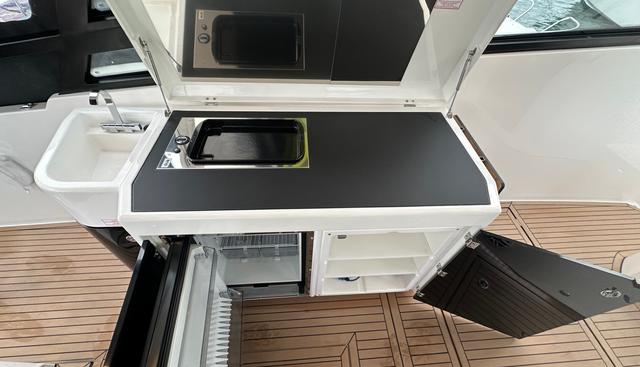 noname yacht for sale 4