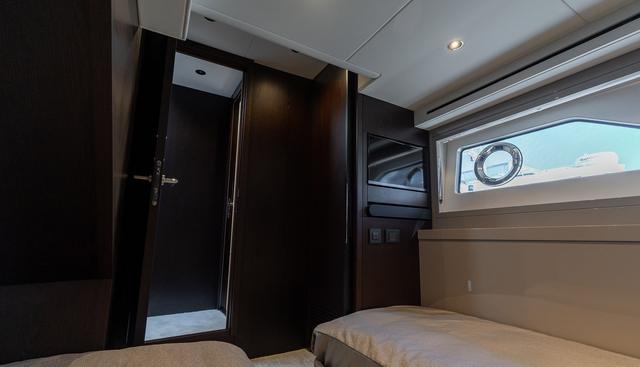 3042568 yacht for sale 50