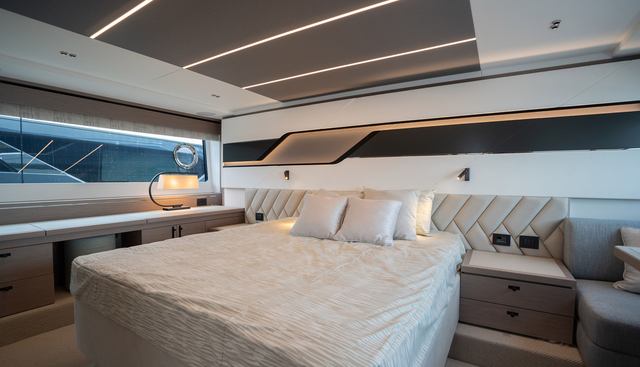 1282475 yacht for sale 25