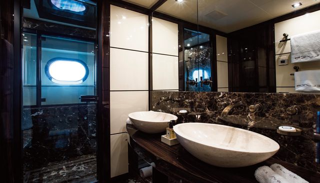 Genesis yacht for sale 7