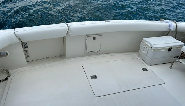 El Caiman yacht for sale 9