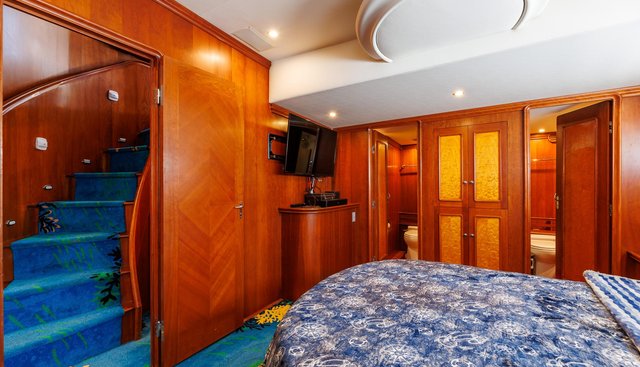 STRESS RELIEF yacht for sale 44