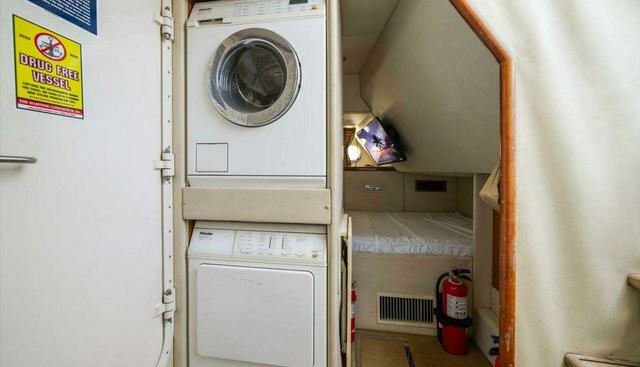VANGUARD yacht for sale 55