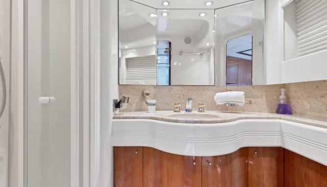 ELIZEE yacht for sale 40