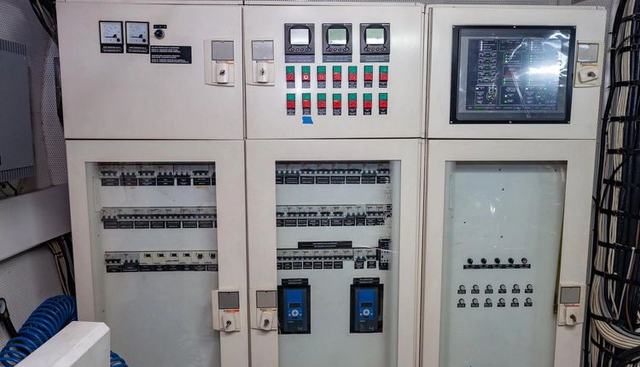 SUNRISE yacht for sale 85