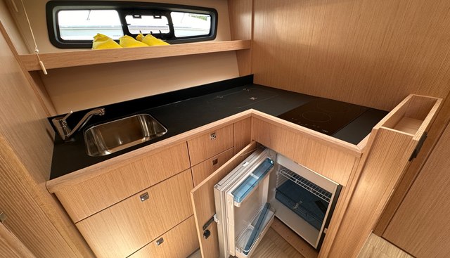 SR41 CANARY ISLANDS yacht for sale 32