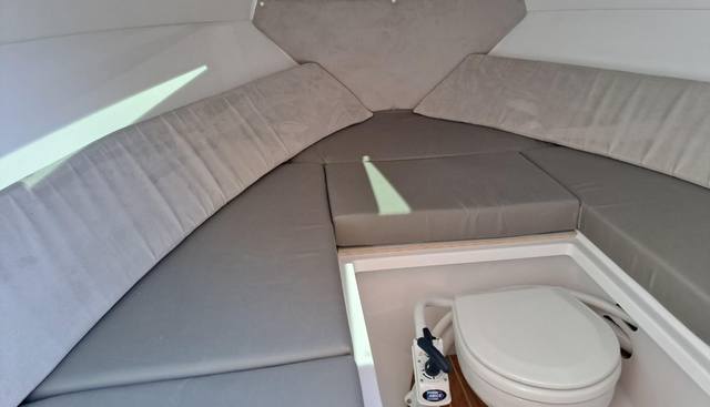 F650 yacht for sale 43
