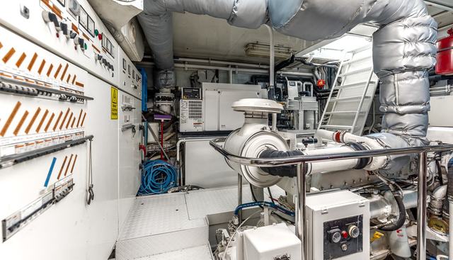 YOSMA yacht for sale 40