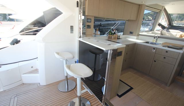SUZY Q yacht for sale 24