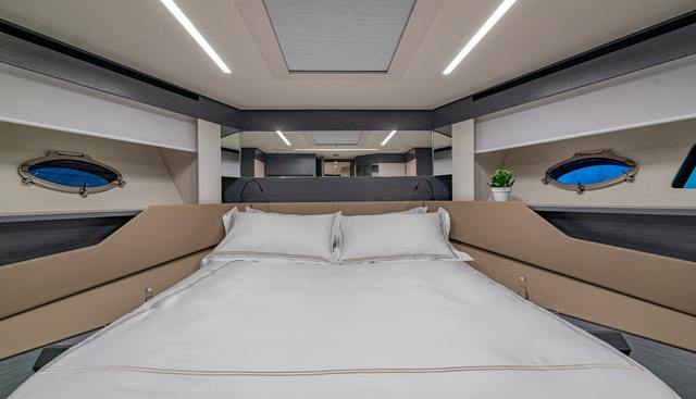 Silver Bullet yacht for sale 23