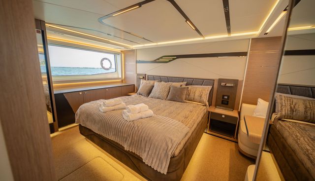 SERENITY OF LIVERPOOL yacht for sale 17