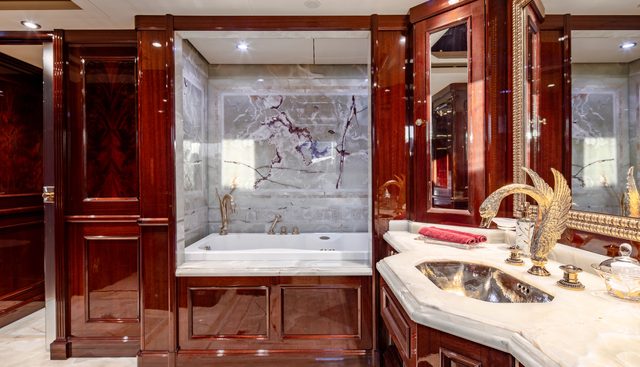 RICHAR yacht for sale 12