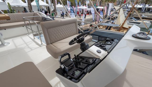 GL45FLY-76 yacht for sale 45