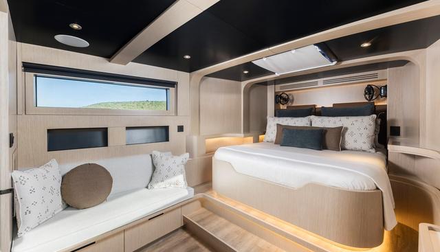 VANGUARD yacht for sale 20