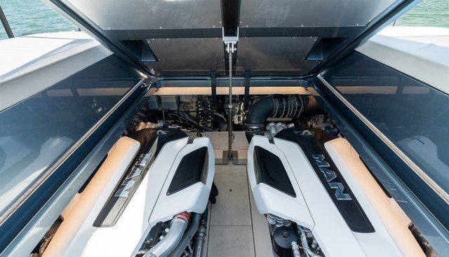 PURA VIDA yacht for sale 58