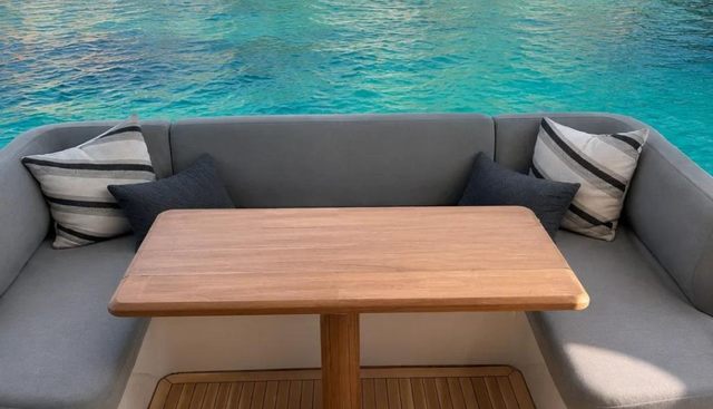 Astro yacht for sale 4