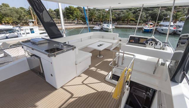 noname yacht for sale 10