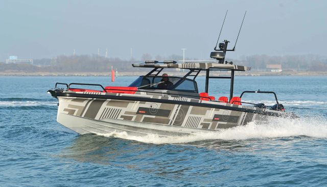Brabus Shadow 900 Sun Top yacht for sale 9