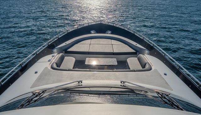 SPECTRE yacht for sale 28