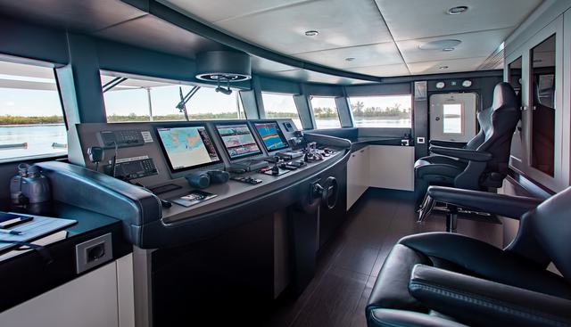 Curfew II yacht for sale 25