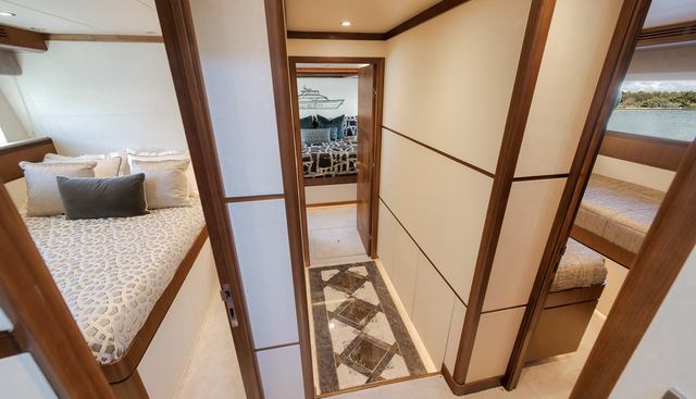 Live Mas yacht for sale 33