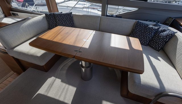 Viva yacht for sale 37